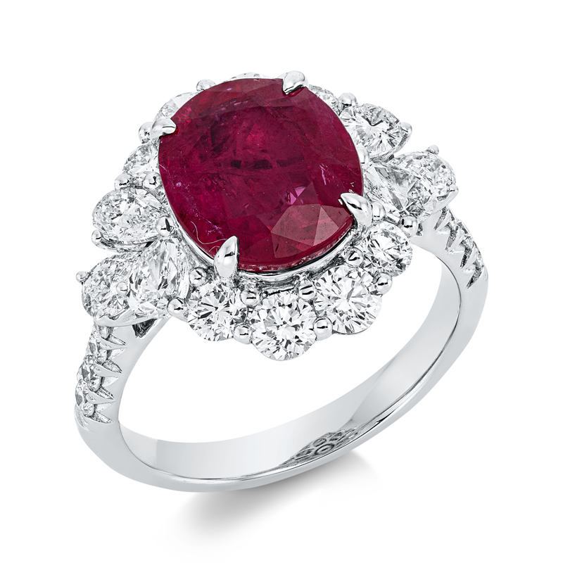 Ring 18 kt WG, 8 Brill. 0,82 ct, 6 Tropfen 0,81 ct, F-vsi/si, 8 Brill. 0,17 ct, F-vsi/si, 1 Rubin 4,00 ct rot