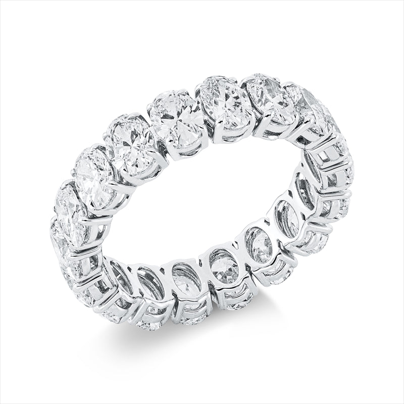 Ring 18 kt WG, 18 Oval 4,42 ct, D/F-vvs