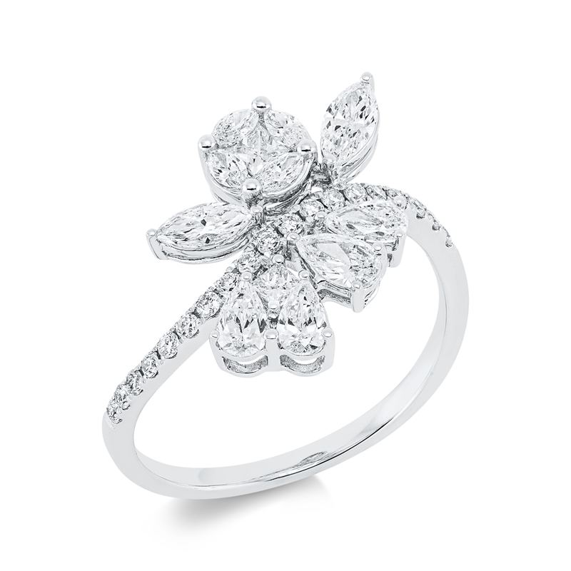 Ring 18 kt WG, 2 Princ. 0,11 ct, 4 Tropfen 0,39 ct, 6 Nav. 0,35 ct, 19 Brill. 0,17 ct, TW-si