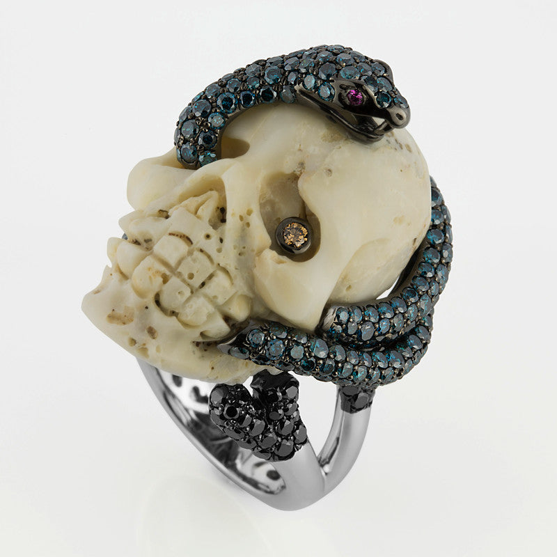 Ring 18 kt WG+SG, 1 Br 0,05 ct, br, 203 Br 4,12 ct, bl, 75 Br 1,91 ct, s, 2 Sa 0,02 ct pi, 1 Korall weiß, Weite:55