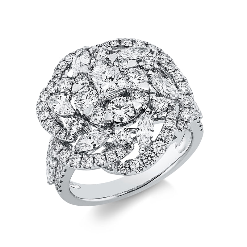 Ring 18 kt WG, 10 Nav. 0,56 ct, TW-vsi, 1 Princ. 0,21 ct, TW-vsi, 92 Brill. 1,38 ct, TW-si