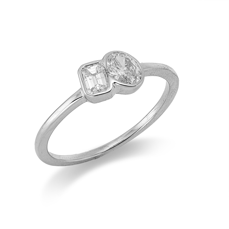 Ring 18 kt WG, 1 Sm.schliff 0,22 ct, TW-si, 1 Oval 0,28 ct, TW-si