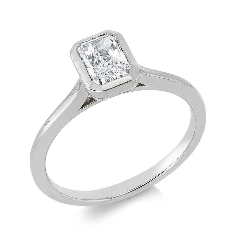 Ring 18 kt WG, 1 Lab. Rad. 0,70 ct, F-vsi