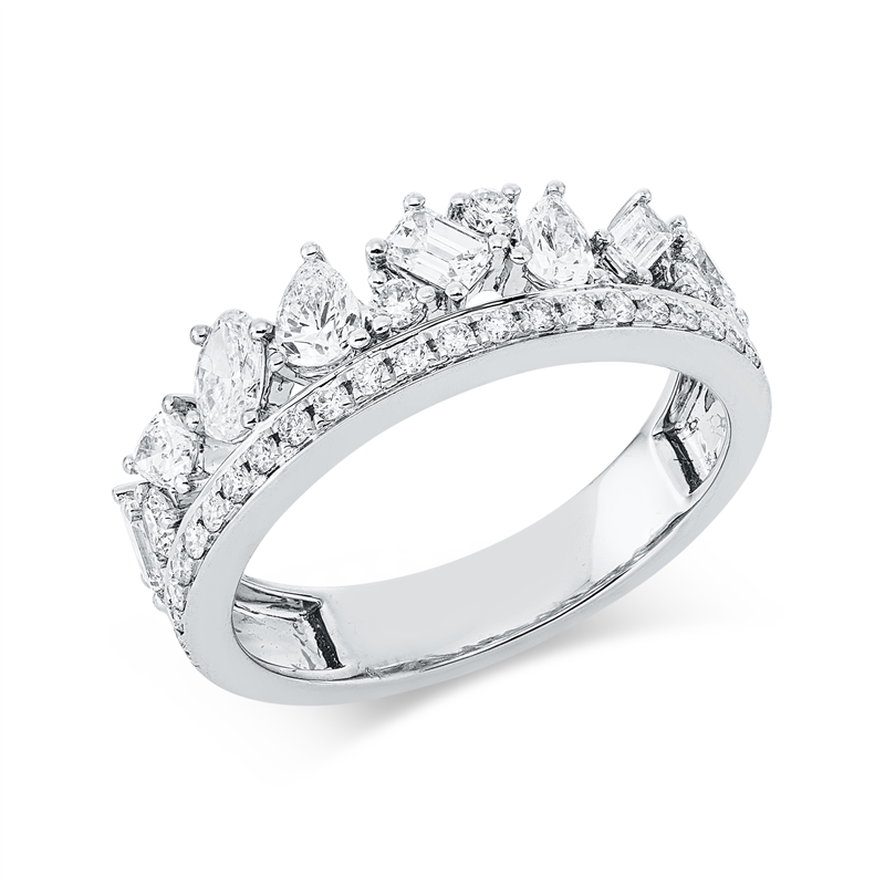 Ring 18 kt WG, 1 Bag. 0,05 ct, TW-si, 7 Fant-Schl. 0,68 ct, TW-si, 26 Brill. 0,28 ct, TW-si