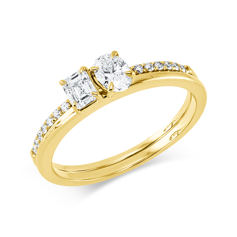 Ring 18 kt GG, 1 Oval 0,25 ct, TW-si, 1 Sm.schliff 0,25 ct, TW-si, 19 Brill. 0,11 ct, TW-si