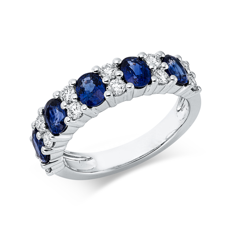 Ring 18 kt WG, 12 Brill. 0,45 ct, TW-si, 5 Saphire 1,52 ct blau