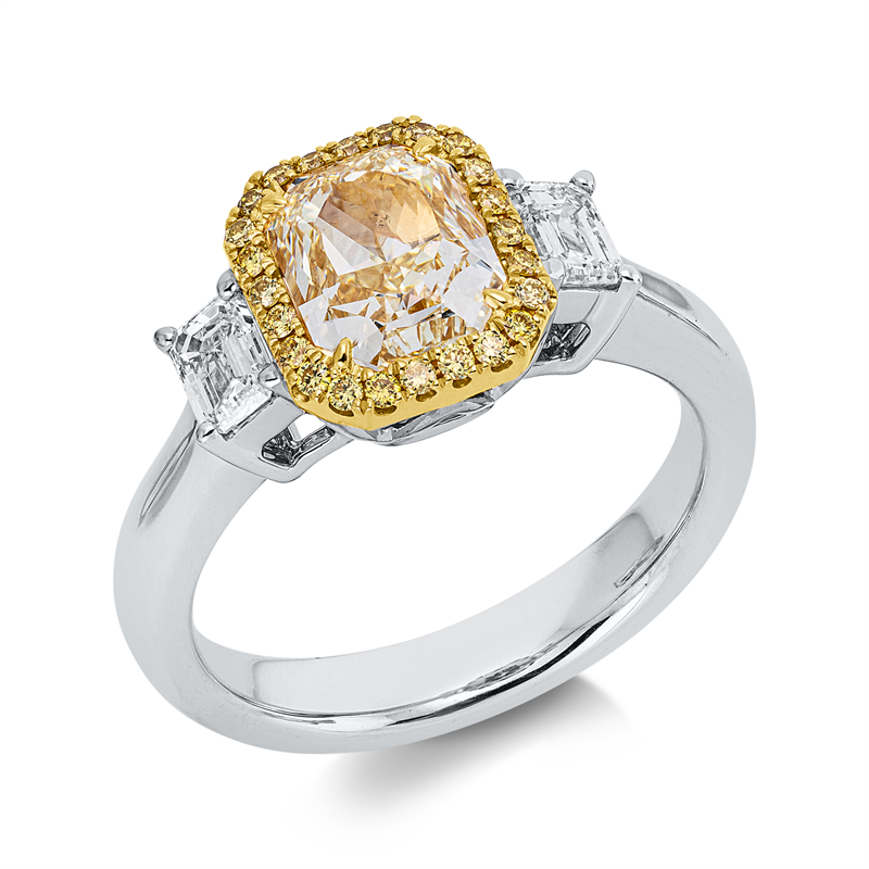 Ring 18 kt, GIA7553102232,2 Sm.schliff 0,50ct, TW-si,1 Radiant 2,00ct, gelb-vs2, 24 Brill.0,13ct, gelb