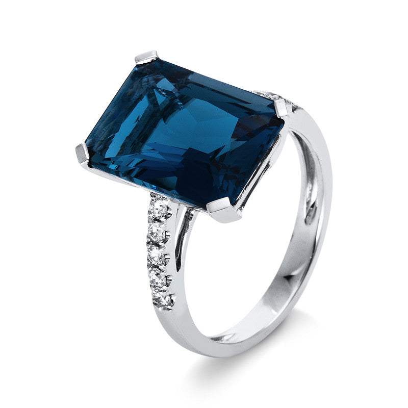 Ring 18 kt WG, 10 Brill. 0,20 ct, TW-si, 1 Topas 8,70 ct Lond. blue