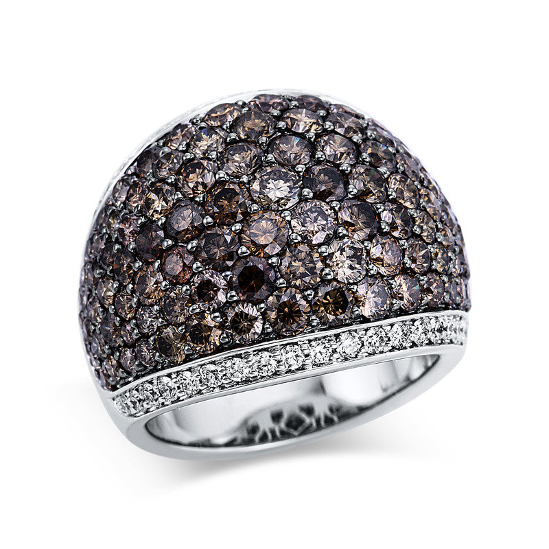 Ring 18 kt WG, Fassung teils schwarz rhodinie, 38 Brill. 0,47 ct, TW-vsi, 103 Brill. 4,57 ct, braun