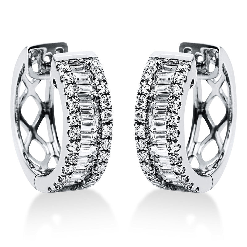 Creolen 18 kt WG, 28 Bag. 0,48 ct, TW-vsi, 48 Brill. 0,40 ct, TW-vsi