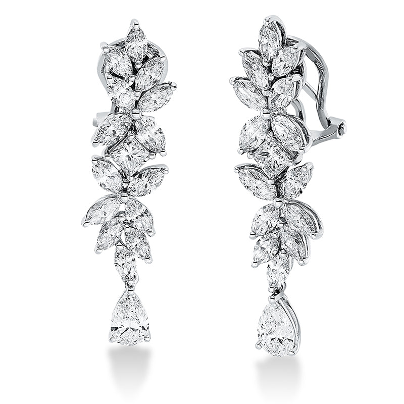 Ohrschmuck 18 kt WG, 2 Tropfen 0,82 ct, TW-vsi/si, 2 Princ. 0,54 ct, TW-vsi/si, 28 Nav. 2,66 ct, TW-si