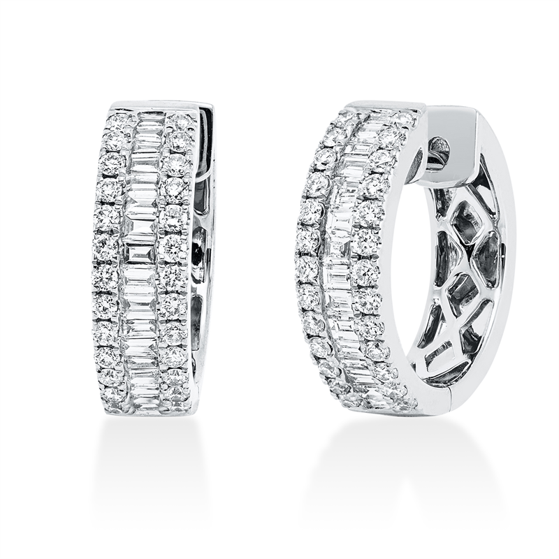 Creolen 18 kt WG, 34 Bag. 0,29 ct, TW-si, 52 Brill. 0,40 ct, TW-si