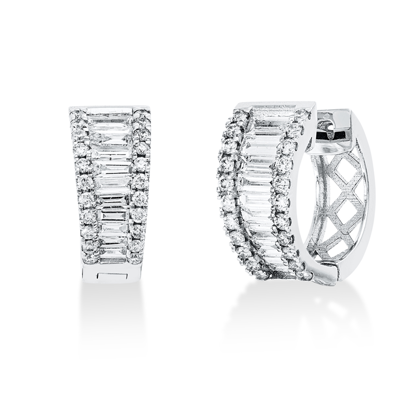Creolen 18 kt WG, 18 Bag. 0,55 ct, F-vsi, 44 Brill. 0,24 ct, F-si
