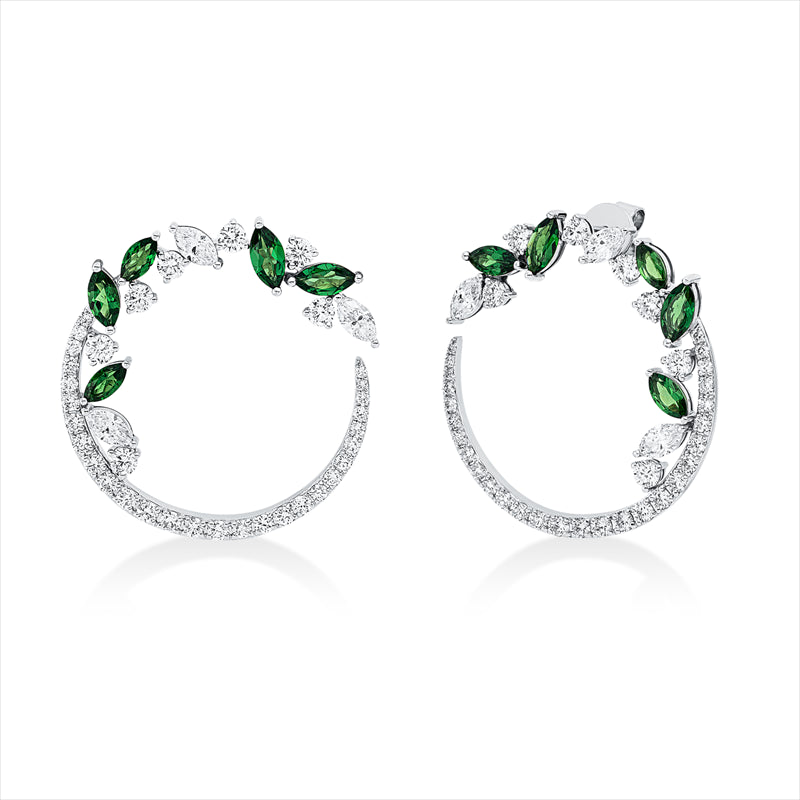 Ohrstecker 18 kt WG, 6 Nav. 0,90 ct, F-vsi, 70 Brill. 1,94 ct, F-vsi, 10 Tsavorith 1,88 ct grün
