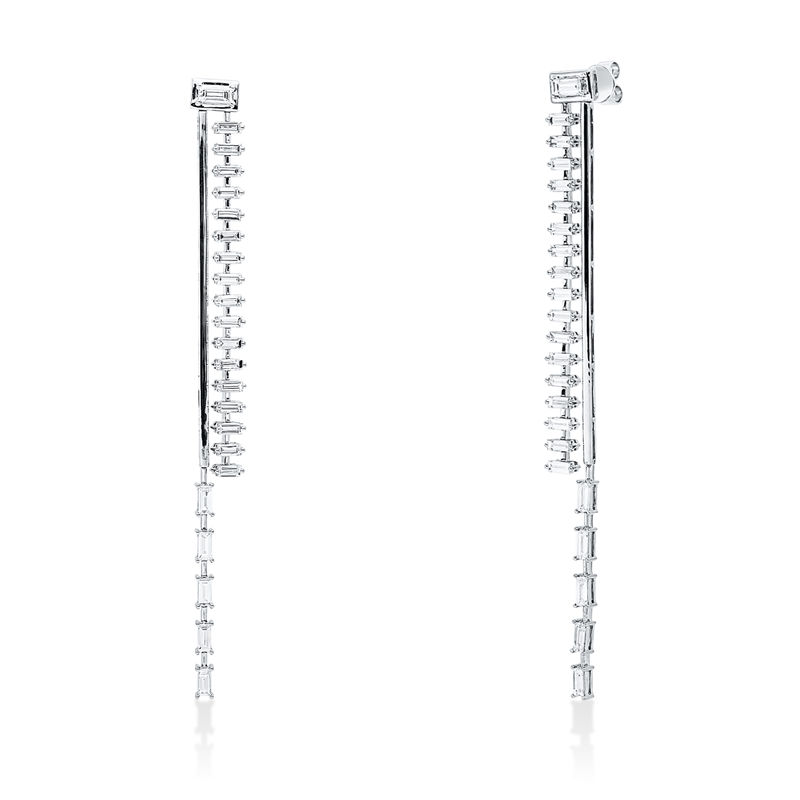 Ohrschmuck 18 kt WG, 10 Bag. 1,04 ct, TW-vvs, 2 Bag. 0,38 ct, TW, 34 Bag. 2,67 ct, TW-vvs