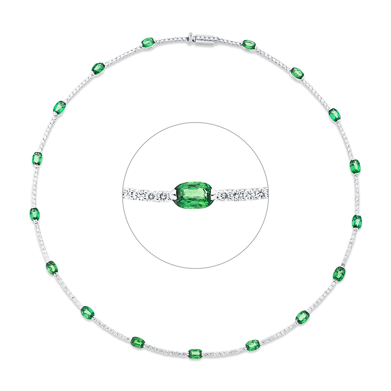 Collier 18 kt WG, 161 Brill. 3,04 ct, TW-vsi/si, 17 Tsavorith 9,21 ct grün
