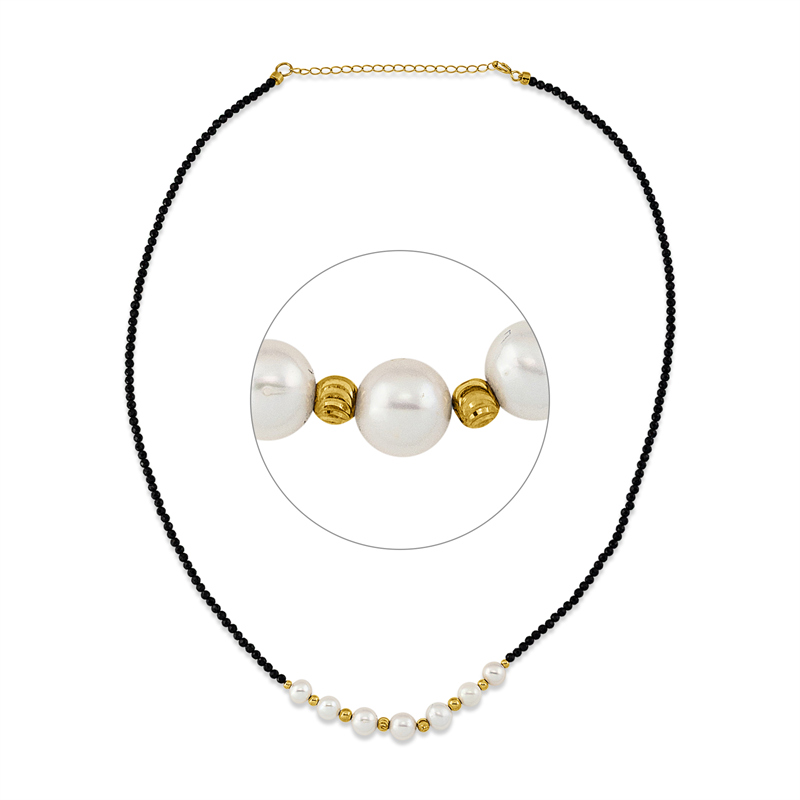 Collier 18 kt GG, 164 Spinel 24,60 ct schwarz, 2 SW weiß 5 mm, 2 SW weiß 5,5 mm, 3 SW weiß 6 mm
