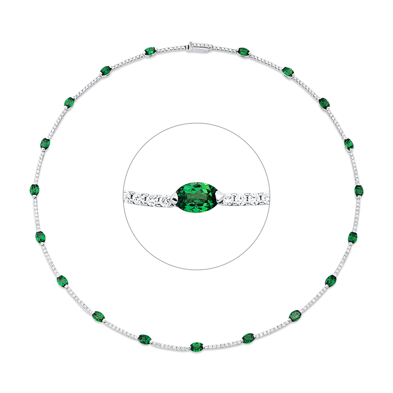 Collier 18 kt WG, 180 Brill. 3,29 ct, TW-vsi/si, 19 Tsavorith 9,17 ct grün