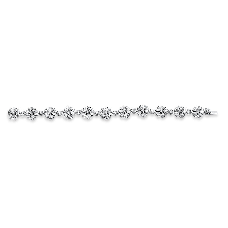 Armband 18 kt WG, 11 Brill. 0,95 ct, F-vvs, 11 Brill. 2,75 ct, F-vvs, 55 Herzschl. 15,46 ct, TW-vvs