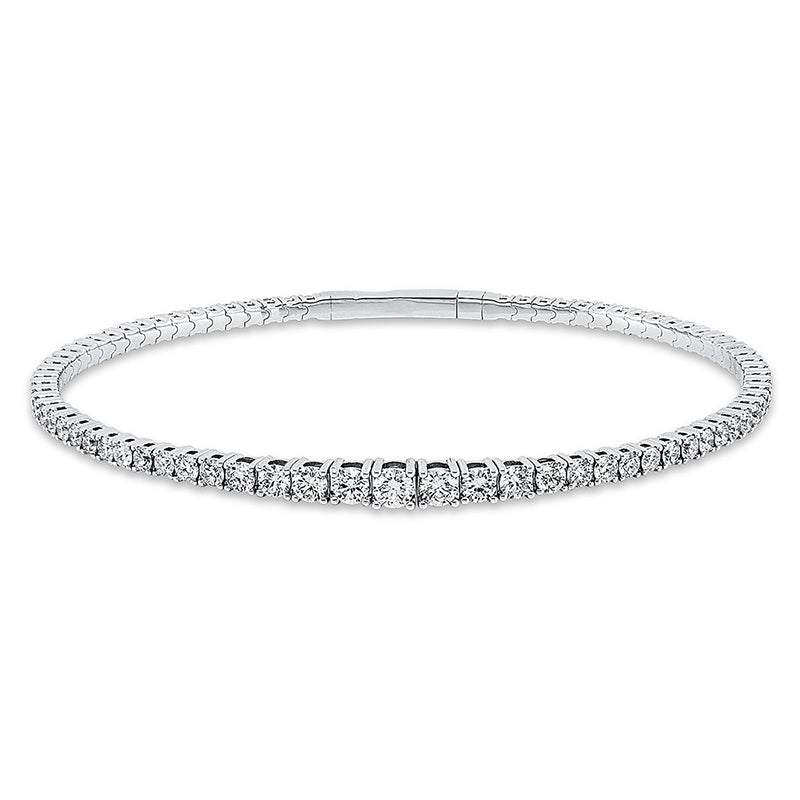 Armreif 18 kt WG, 26 Brill. 1,27 ct, 2 Brill. 0,23 ct, 1 Brill. 0,14 ct, 46 Brill. 1,34 ct, TW-si