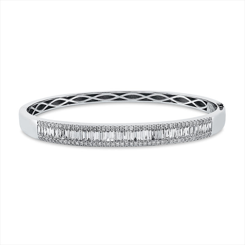 Armreif 18 kt WG, 51 Bag. 1,18 ct, TW-si, 86 Brill. 0,63 ct, TW-si