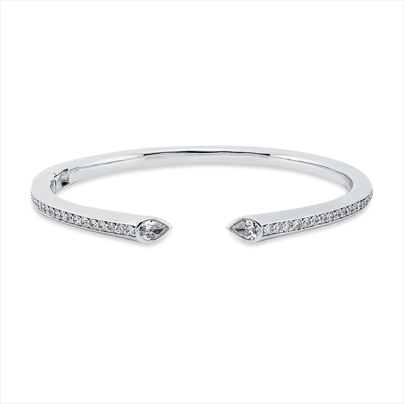 Armreif 18 kt WG, 2 Tropfen 0,45 ct, TW-vsi, 38 Brill. 0,72 ct, TW-vsi