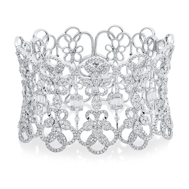 Armreif 18 kt WG, 36 Bag. 1,27 ct, TW-si, 806 Brill. 7,25 ct, TW-si