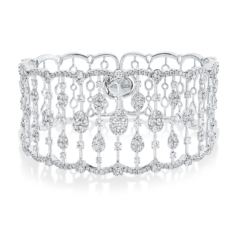 Armreif 18 kt WG, 402 Brill. 6,51 ct, TW-si, 6 Brill. 0,50 ct, TW-si