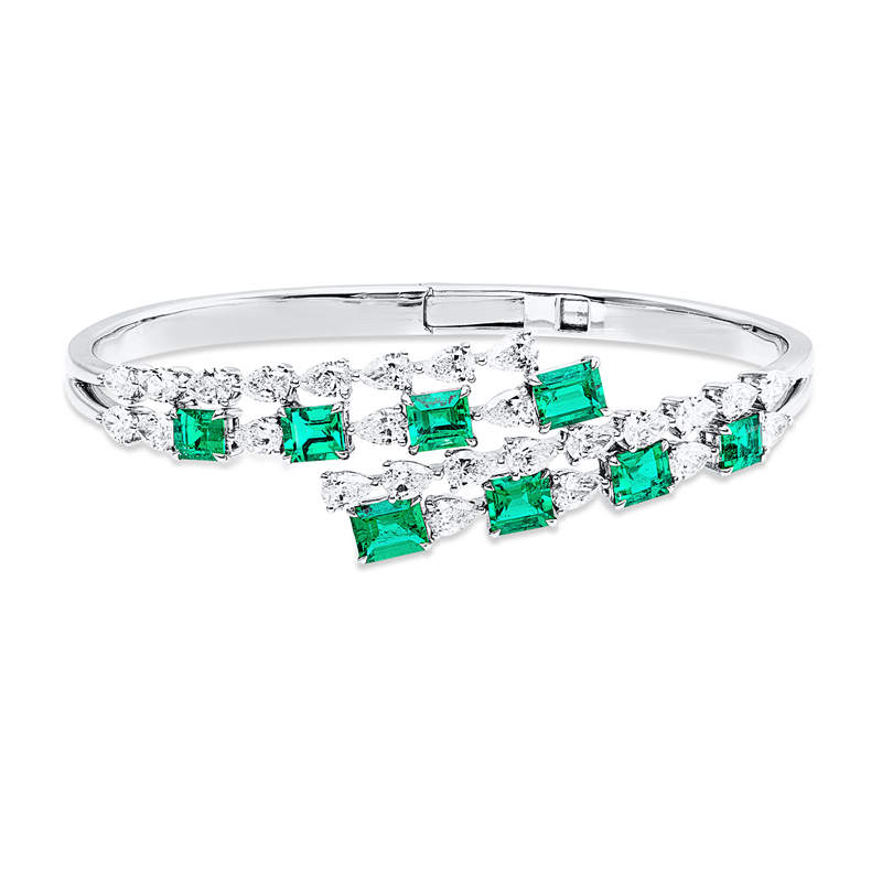 Armreif 18 kt WG, 26 Tropfen 3,42 ct, F-vvs/vs, 8 Smaragde 3,46 ct grün
