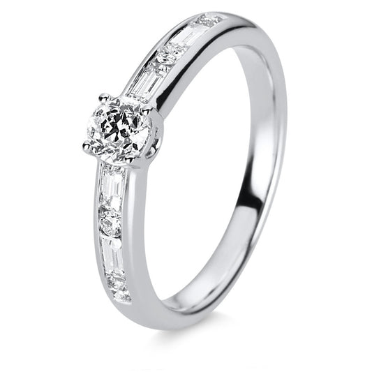 Ring 18 kt WG, GIA1349641008, 4 Brill. 0,08 ct, TW-si, 1 Brill. 0,32 ct, TW-si, 4 Bag. 0,27 ct, TW-si