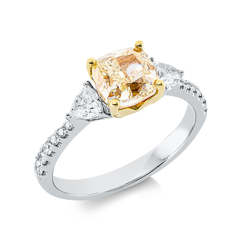 Ring 18 kt WG+GG, GIA1196625364, 2 Tri.Sond. 0,41 ct, TW-si, 1 Cushion 2,00 ct, gelb-vs2, 12 Brill. 0,16 ct, TW-si