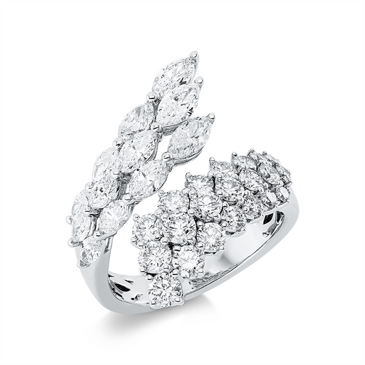 Ring 18 kt WG, 3 Nav. 0,53 ct, TW-si, 9 Nav. 0,83 ct, TW-si, 21 Brill. 1,45 ct, TW-si