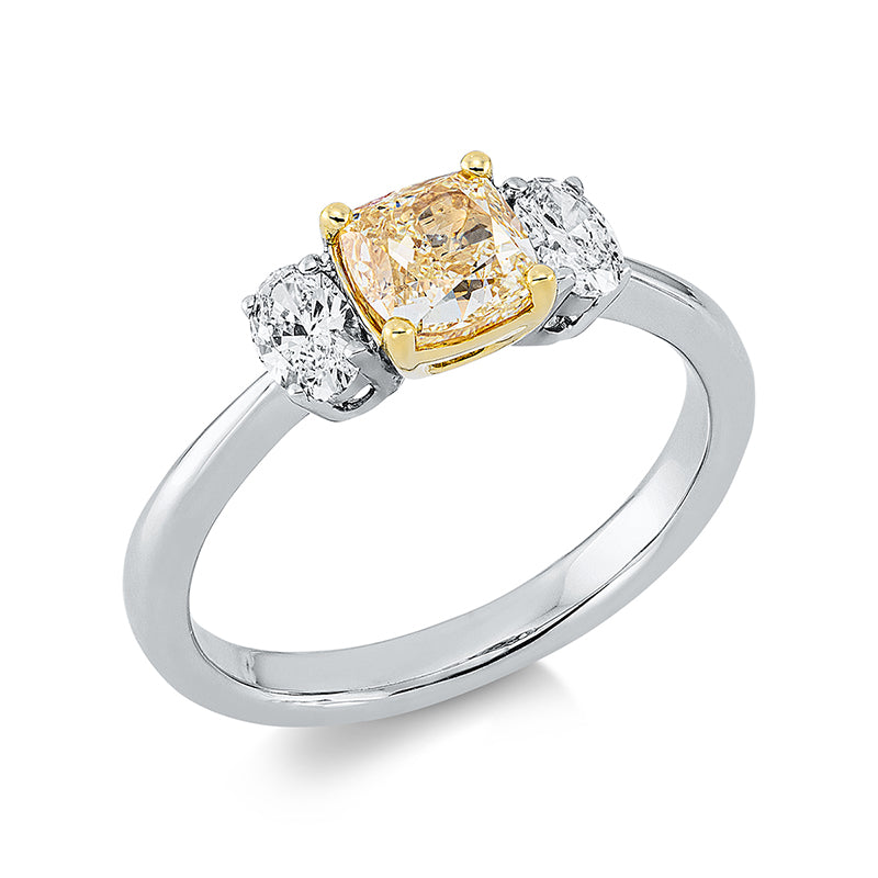 Ring 18 kt WG+GG, 2 Oval 0,37 ct, TW-vsi, 1 Cushion 1,01 ct, gelb