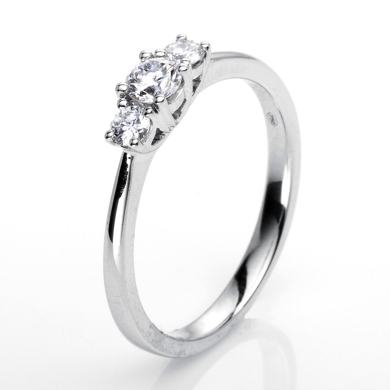 Ring 18 kt WG, 3 Brill. 0,34 ct, TW-si