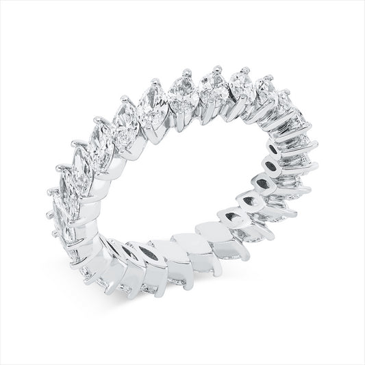 Ring 18 kt WG, 25 Nav. 3,13 ct, TW-si