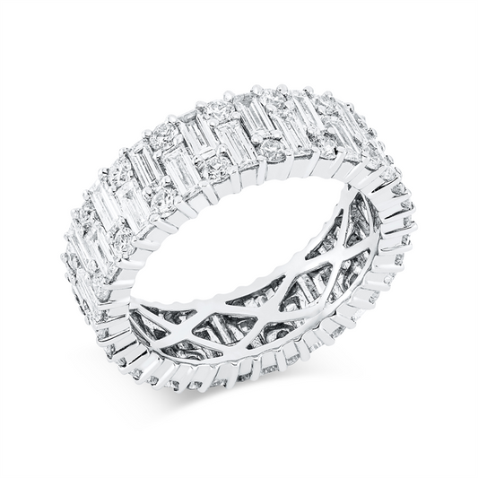 Ring 18 kt WG, 36 Bag. 3,33 ct, W-vsi, 36 Brill. 1,29 ct, TW-si