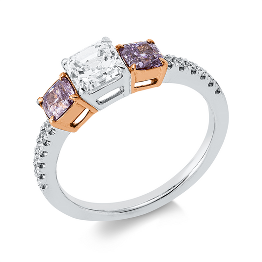 Ring 18 kt WG+RG, GIA 3pcs, 1 Assher 0,90 ct, D-si, 12 Brill. 0,12 ct, TW-si, 2 Cushion 0,65 ct, pink