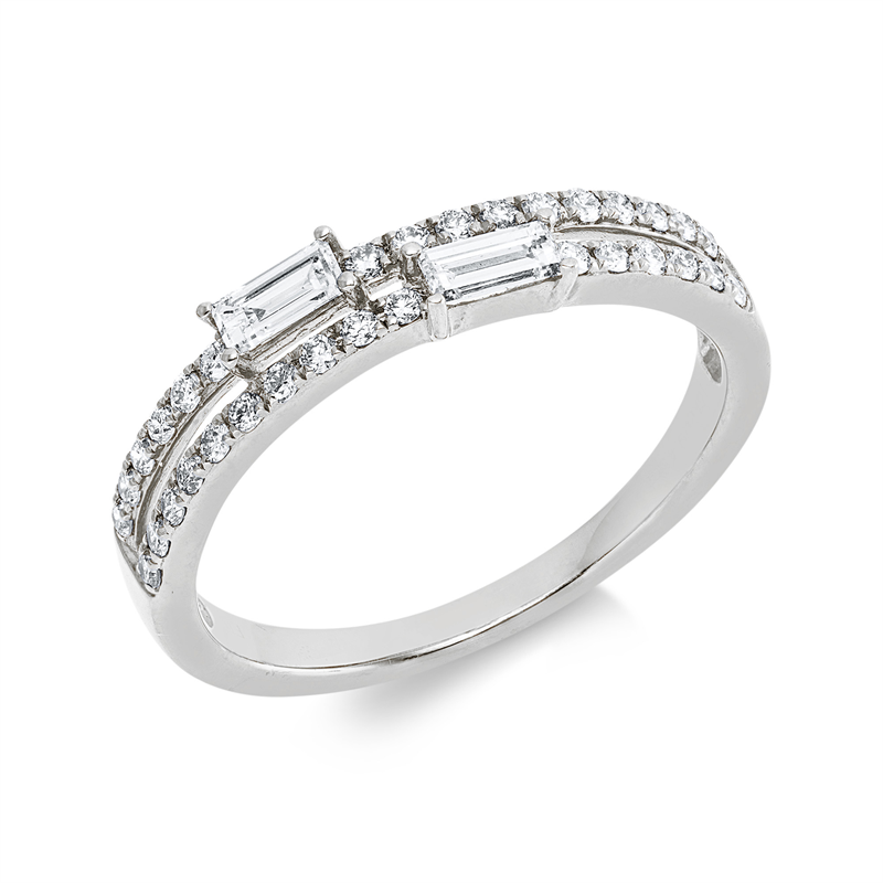 Ring 18 kt WG, 32 Brill. 0,26 ct, TW-pi, 2 Bag. 0,21 ct, TW-si