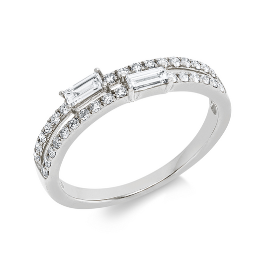 Ring 18 kt WG, 32 Brill. 0,26 ct, TW-pi, 2 Bag. 0,21 ct, TW-si