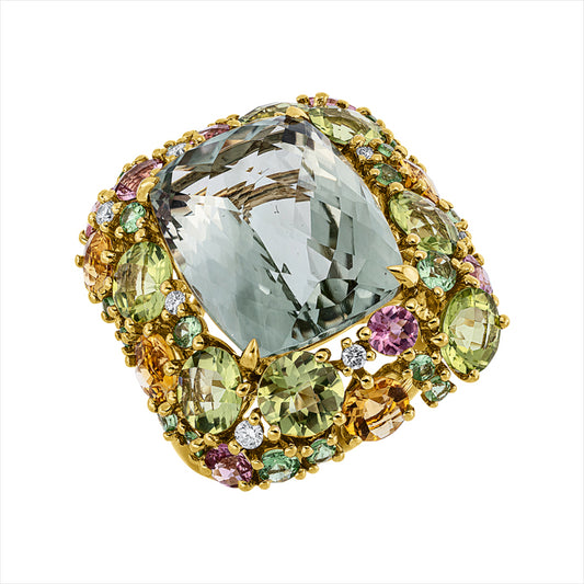 Ring 18 kt GG, 8 Brill. 0,13 ct, TW-si, 1 Amethyst 10,70 ct grün, 42 Farbsteine 6,61 ct multicolor