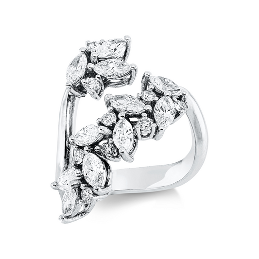 Ring 18 kt WG, 11 Nav. 1,50 ct, F-si, 9 Brill. 0,28 ct, F-si