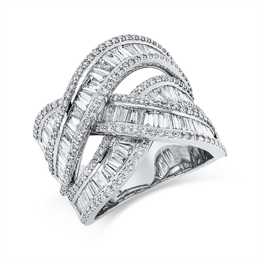 Ring 18 kt WG, 105 Trap. 1,94 ct, F-vsi, 179 Brill. 0,87 ct, F-si
