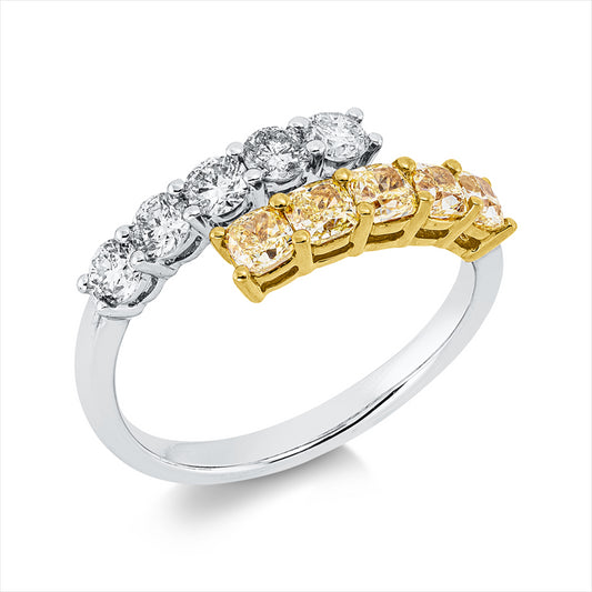 Ring 18 kt WG+GG, 5 Brill. 0,57 ct, TW-si, 5 Cushion 0,84 ct, gelb