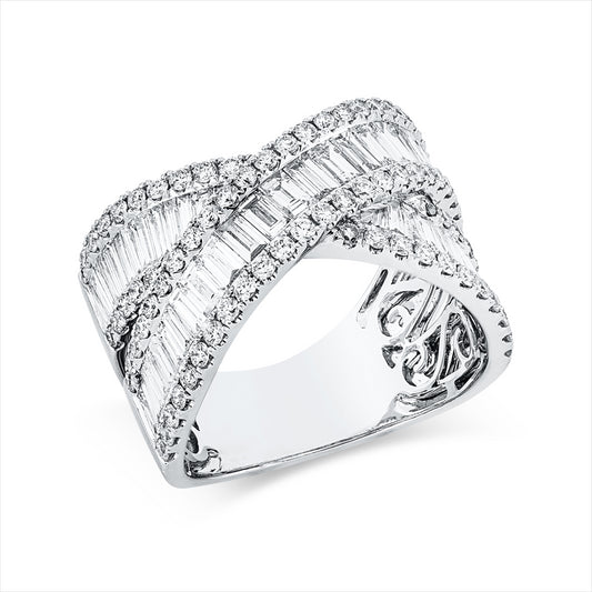 Ring 18 kt WG, 42 Bag. 0,89 ct, TW-vsi, 13 Trap. 0,65 ct, TW-vsi, 84 Brill. 0,80 ct, TW-si