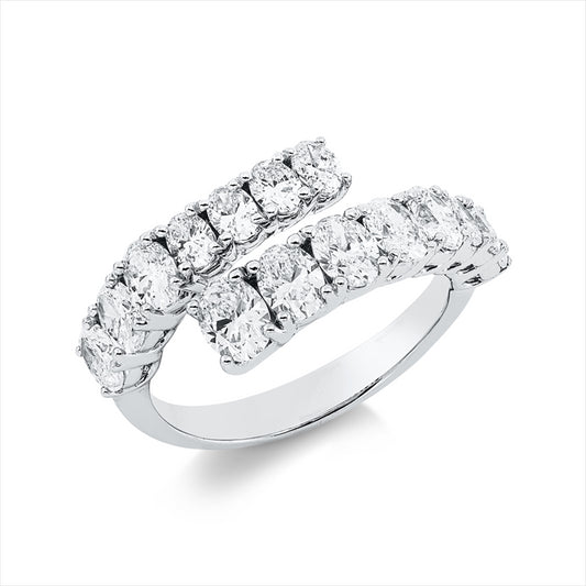 Ring 18 kt WG, 7 Oval 1,22 ct, D/TW-vsi/si, 1 Oval 0,27 ct,D/ TW-vsi/si, 7 Oval 0,61 ct, D/TW-vsi/si