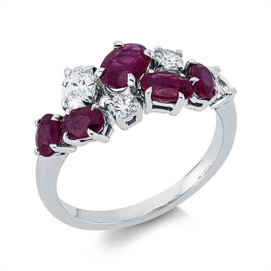 Ring 18 kt WG, 2 Oval 0,33 ct, TW-si, 2 Brill. 0,18 ct, TW-si, 5 Rubine 1,68 ct rot