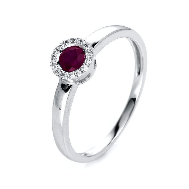 Ring 14 kt WG, 15 Brill. 0,06 ct, TW-si, 1 Rubin 0,32 ct rot