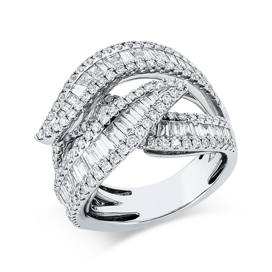 Ring 18 kt WG, 30 Bag. 0,78 ct, TW-si, 31 Trap. 1,38 ct, TW-si, 144 Brill. 1,29 ct, TW-si