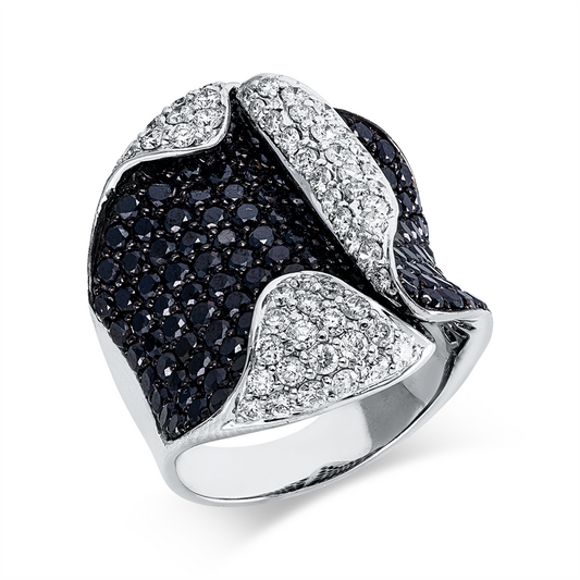 Ring 18 kt WG, Fassung teils schwarz rhodinie, 59 Brill. 1,17 ct, TW-vsi/si, 145 Brill. 4,65 ct, schwarz