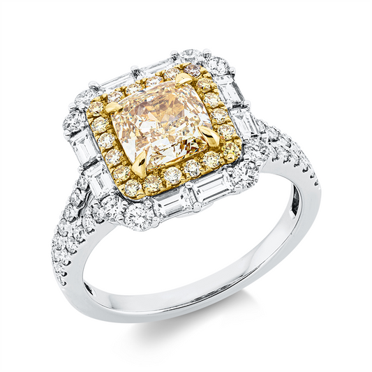 Ring 18 kt WG+GG, GIA 6191677160, 24 Brill. 0,22 ct, TW-vsi/si, 8 Bag. 0,41 ct, TW-vsi/si, 16 Brill. 0,28 ct, F-si, 1 Cushion 1,64 ct, gelb-si2, 20 Brill. 0,19 ct, gelb
